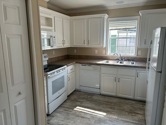 3rd image of 2551 Tohope Blvd #169