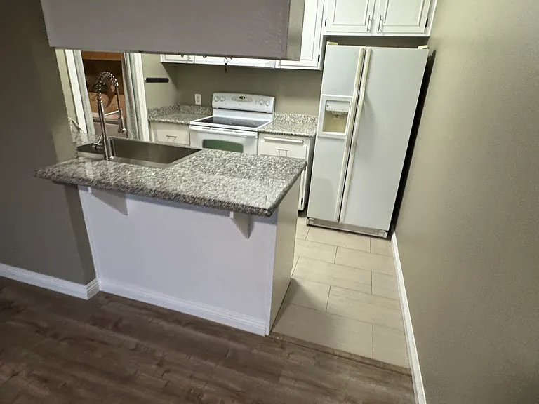 5060 Village Dr — Photo 3