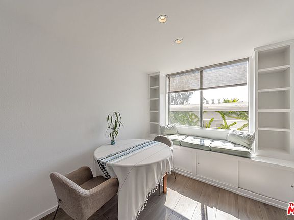 4th image of 960 N San Vicente Blvd APT 7