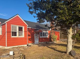 6 W Pleasant Grove Rd, Jackson, NJ 08527