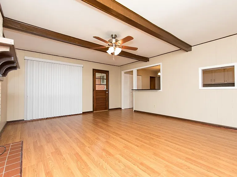 656 Russell Lake East Dr — Photo 15