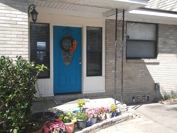 5th image of 725 Moore Ave