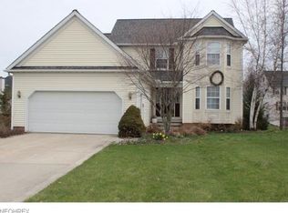 126 Cedar Gln, Chardon, OH 44024