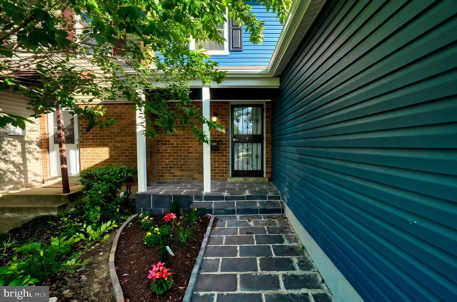 4336 Varnum Pl NE photo 1