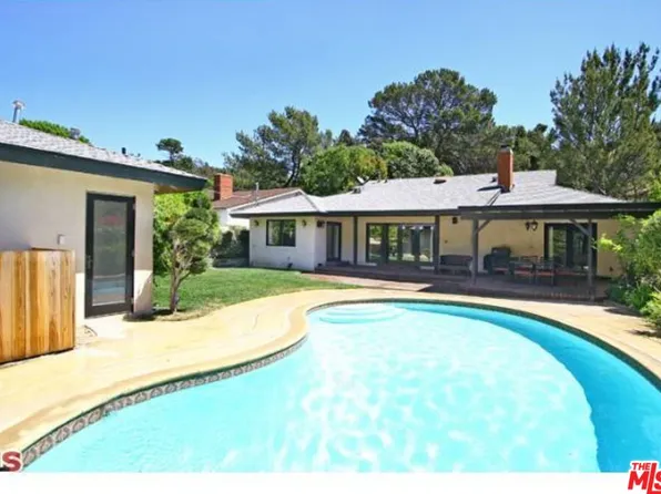 2001 Coldwater Canyon Dr, Beverly Hills, CA 90210