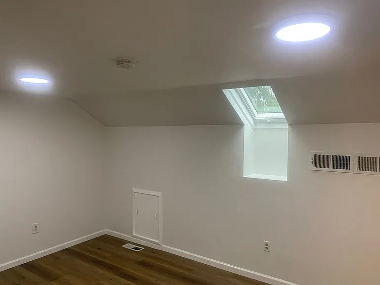 138 Hampshire Dr — Photo 23