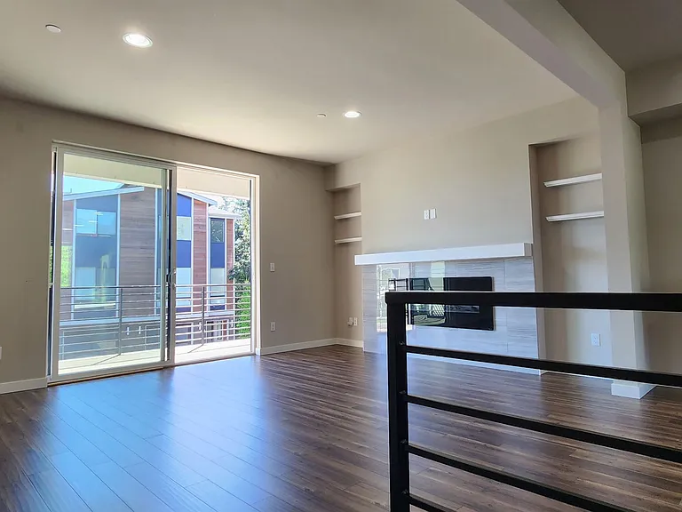 16021 Manor Way #C-2 — Photo 11