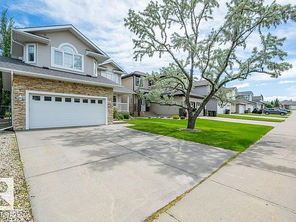 2nd image of 33 Chatwin Rd
