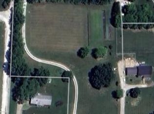 2 Long Oaks Ln, Saint Paul, MO 63366