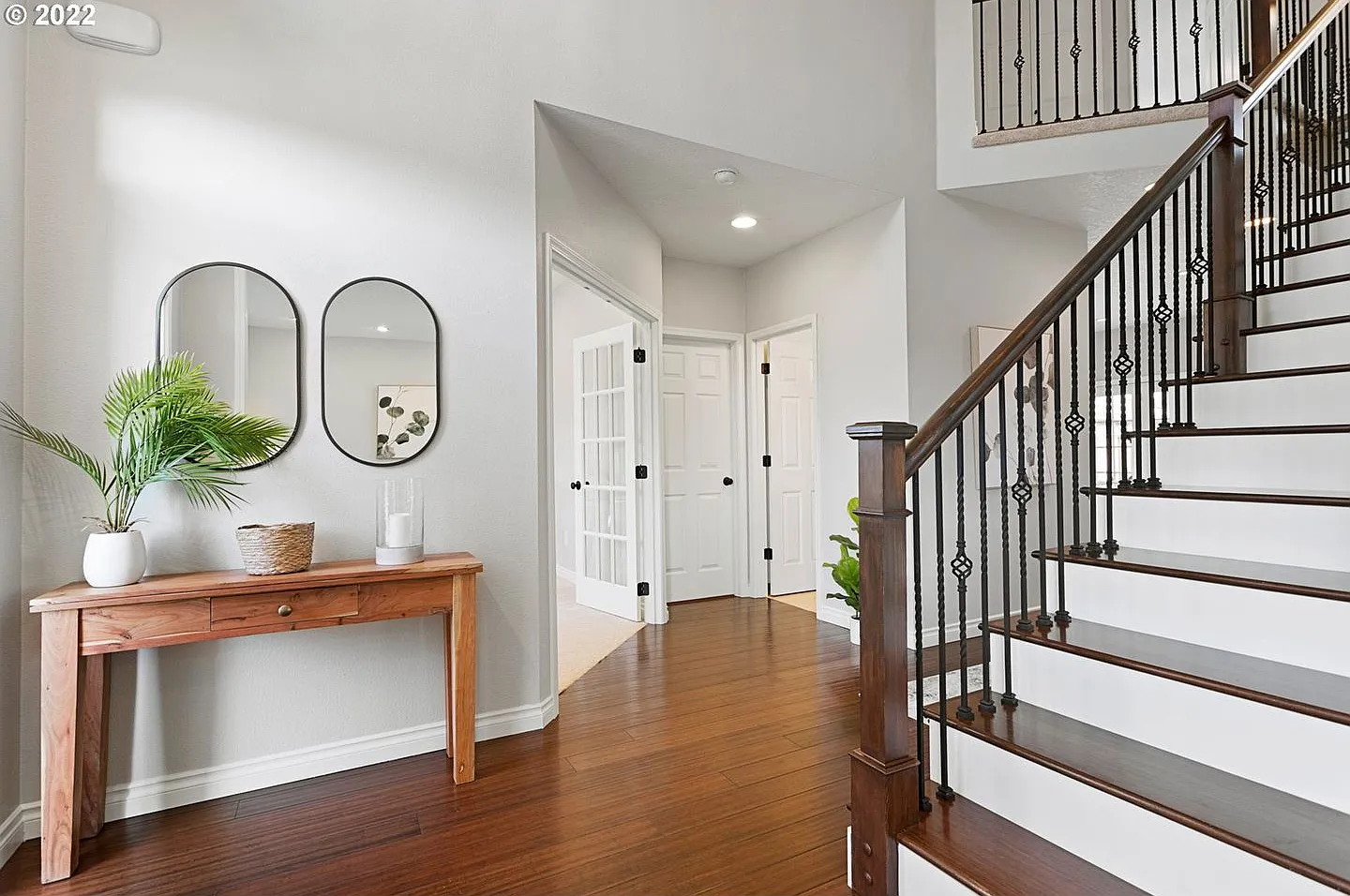 Stunning 4-Bedroom Hillsboro Home with Bonus Room, Den & RV Parking — Photo 3