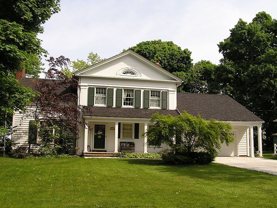 1st image of 2521 Walnut Blvd