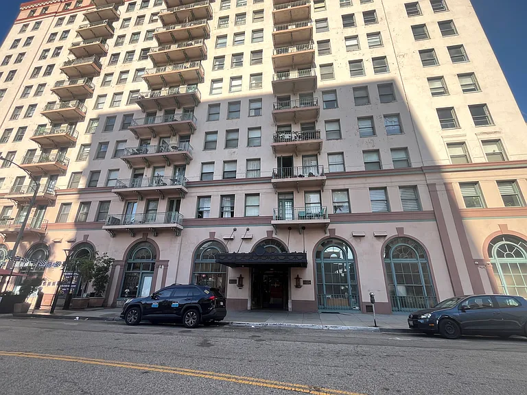 455 E Ocean Blvd #715 — Photo 2