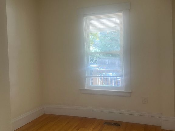 4th image of 153 Franklin St #1F