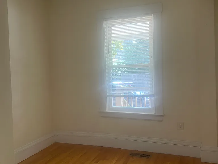 153 Franklin St #1F — Photo 4