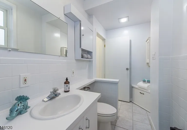 467 Valley St #1A — Photo 16