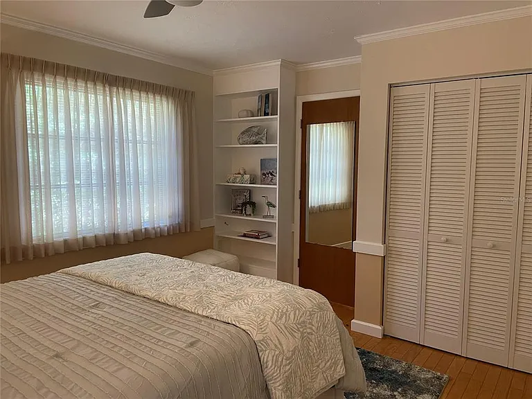 421 Waterside Ln — Photo 34