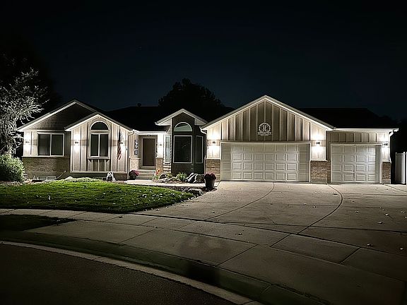 3 Car Garage