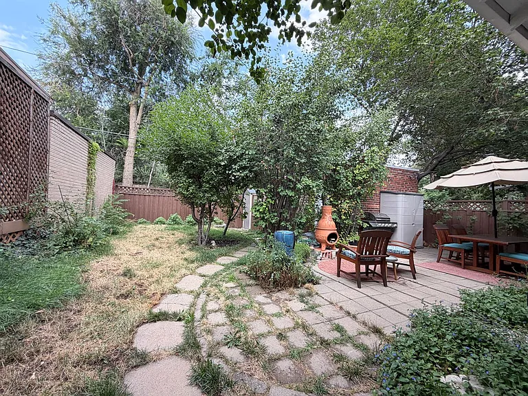631 Jackson St — Photo 30