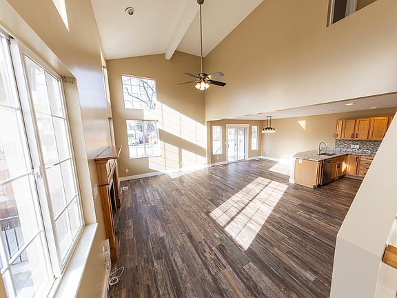 2nd image of 729 E Zenith Ave