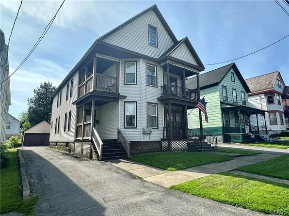 925 Brayton Park Pl #927, Utica, NY 13502