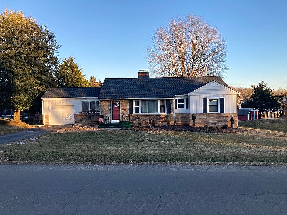 Ready for new owners! 