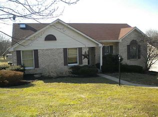 79 Windcrest Dr, Cecil, PA 15321
