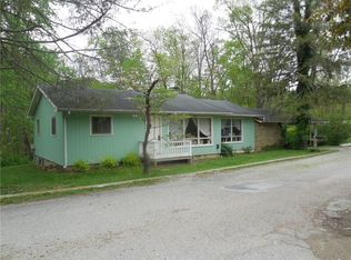 470 Tuck A Way Ridge Dr, Nashville, IN 47448