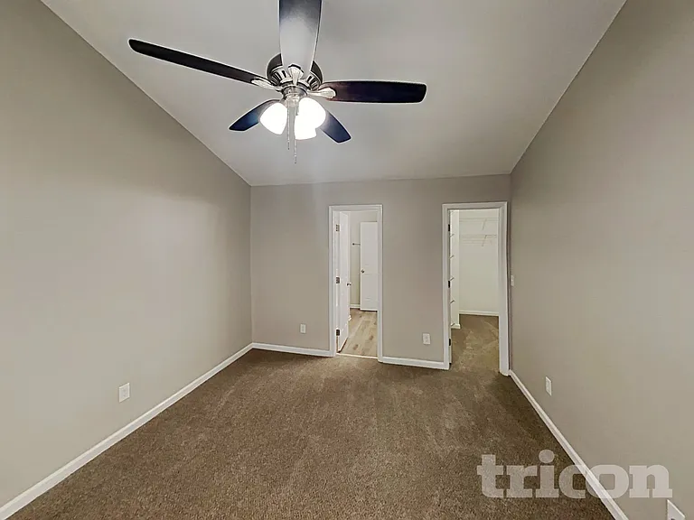 4009 Auburn Hills Dr — Photo 8