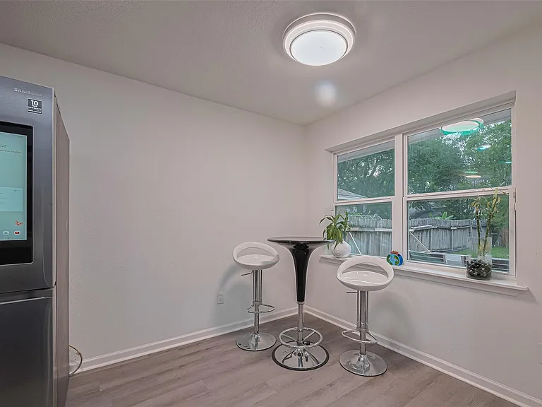12602 Westleigh Dr — Photo 12