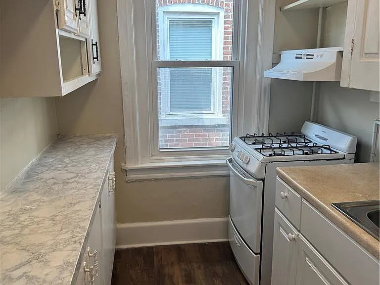 716 W Washington St #2 — Photo 2