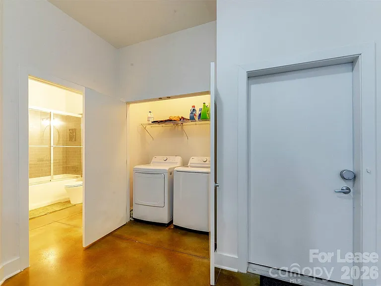 909 Westmere Ave — Photo 24