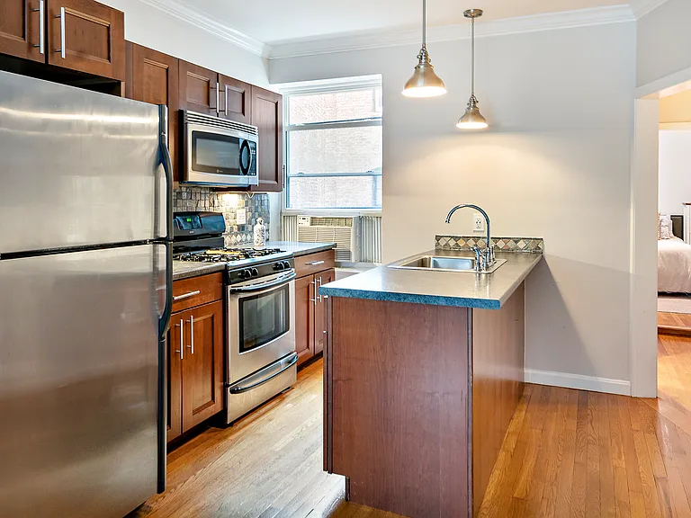 19 Revere St #1 — Photo 14
