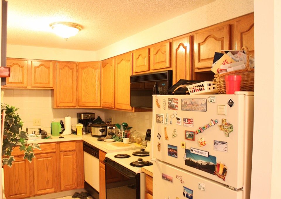 2nd image of 180 Main St APT 5203