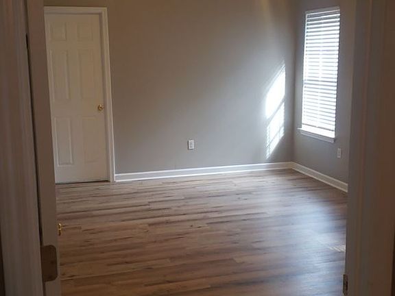 3rd image of 6293 Seminole Dr