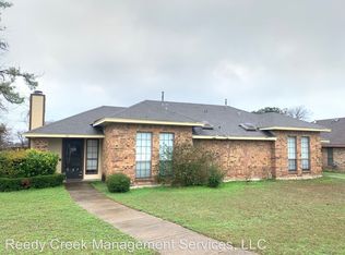 101 Larchbrook Dr, Desoto, TX 75115