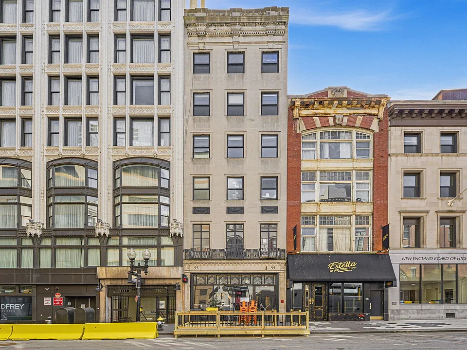 55 Temple Pl #4