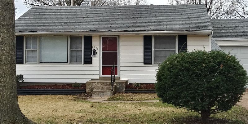 1st image of 1206 Roxton Dr
