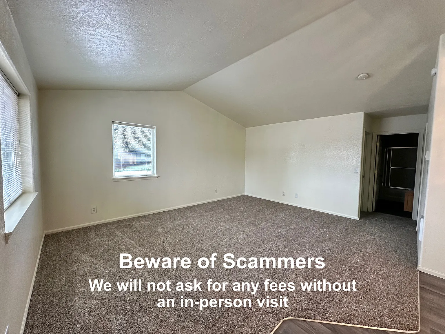 2 bed, 1.5 bath, 1300 sqft, $1,600 — Photo 3