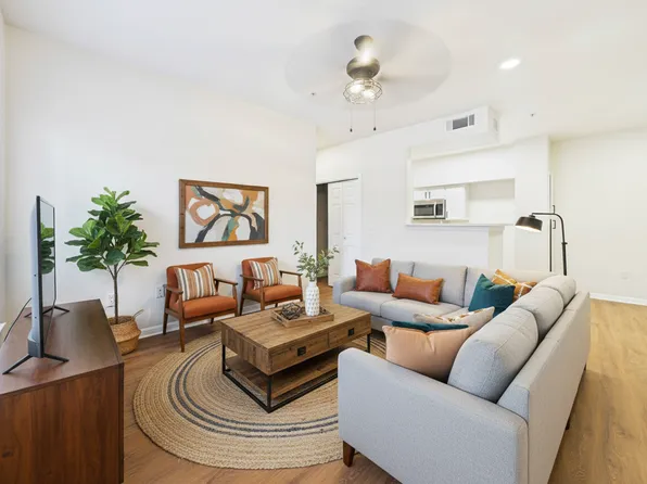 2320 Gracy Farms Ln APT 323, Austin, TX 78758