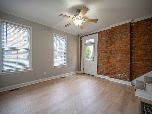 3rd image of 510-512 S Lazelle St #510