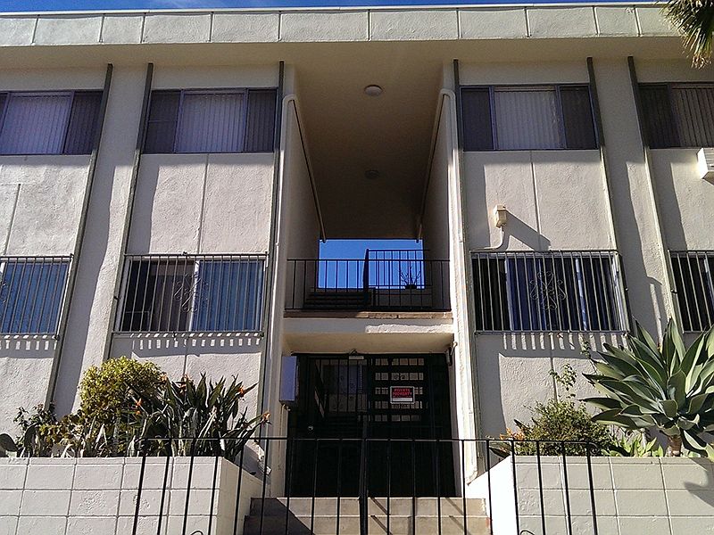 1st image of 275 S Lucas Ave #6