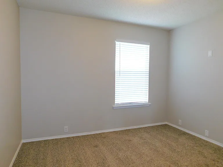 4204 Sonoma Dr — Photo 20