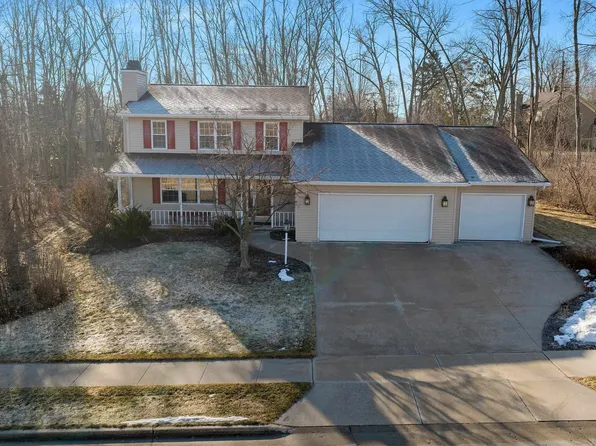7 Ash Grove Pl, Kaukauna, WI 54130
