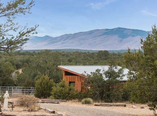 84 Oakwood Rd, Estancia, NM 87016