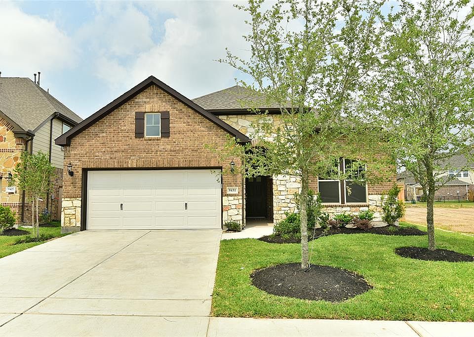 1st image of 9431 Briscoe Bend Ln