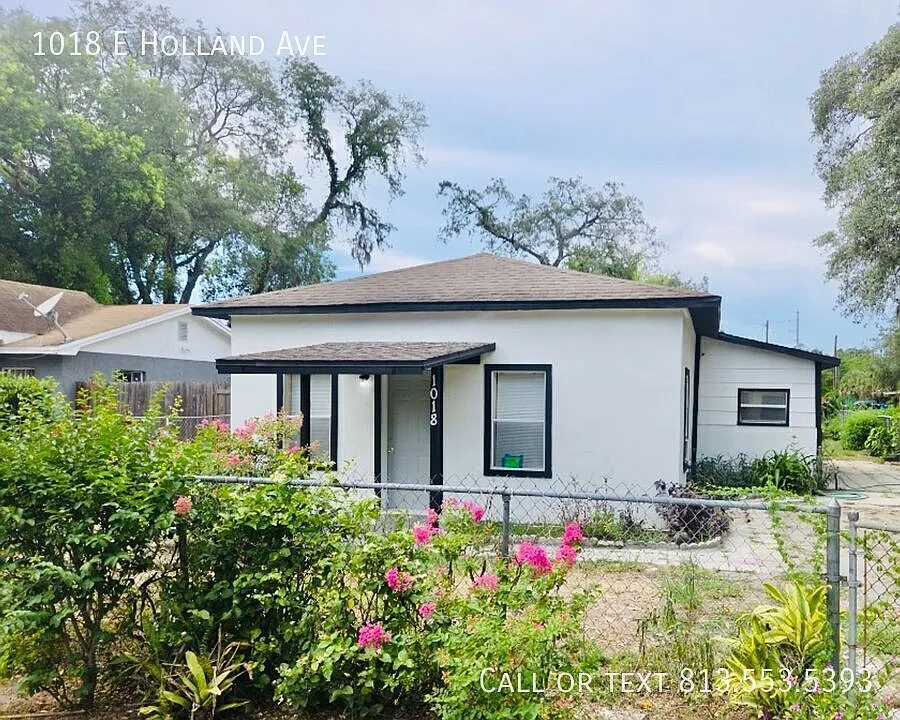 1018 E Holland Ave