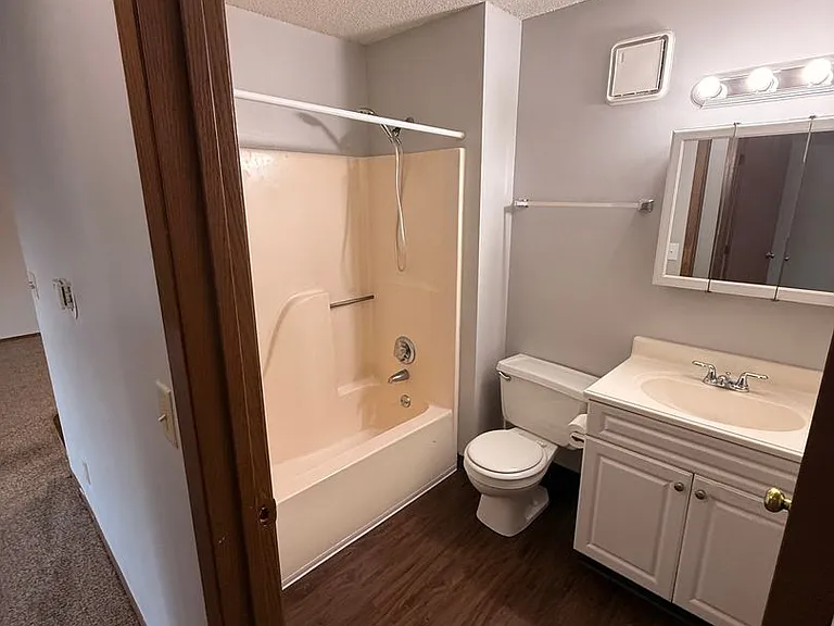 3505 Beaver Avenue Apartments — Photo 5
