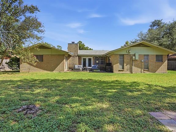 3rd image of 1609 Tammi Ln