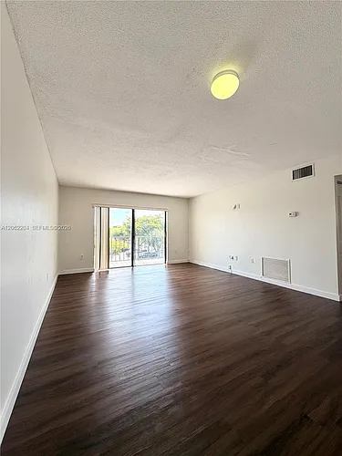 10431 N Kendall Dr #D314 Photo 1