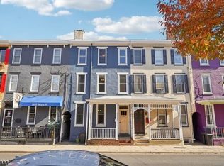 22 S Main St, Lambertville, NJ 08530